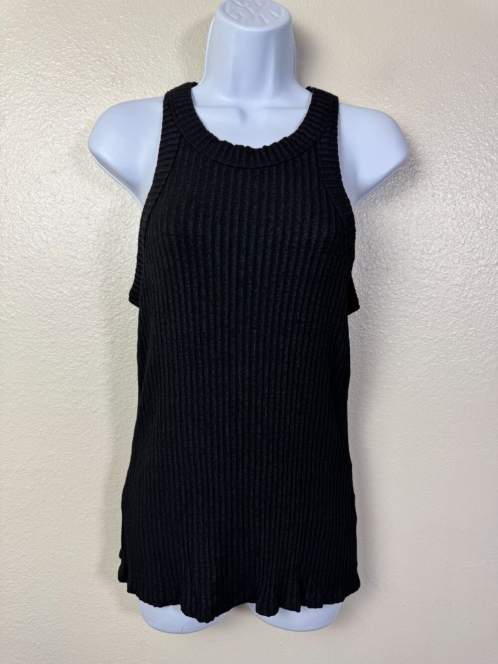 Trina Turk Black Ribbed Sleeveless Racerback Tank Top Womens Medium Capsule